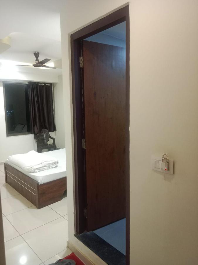 Hotel Shreeji'S Gandhinagar Extérieur photo