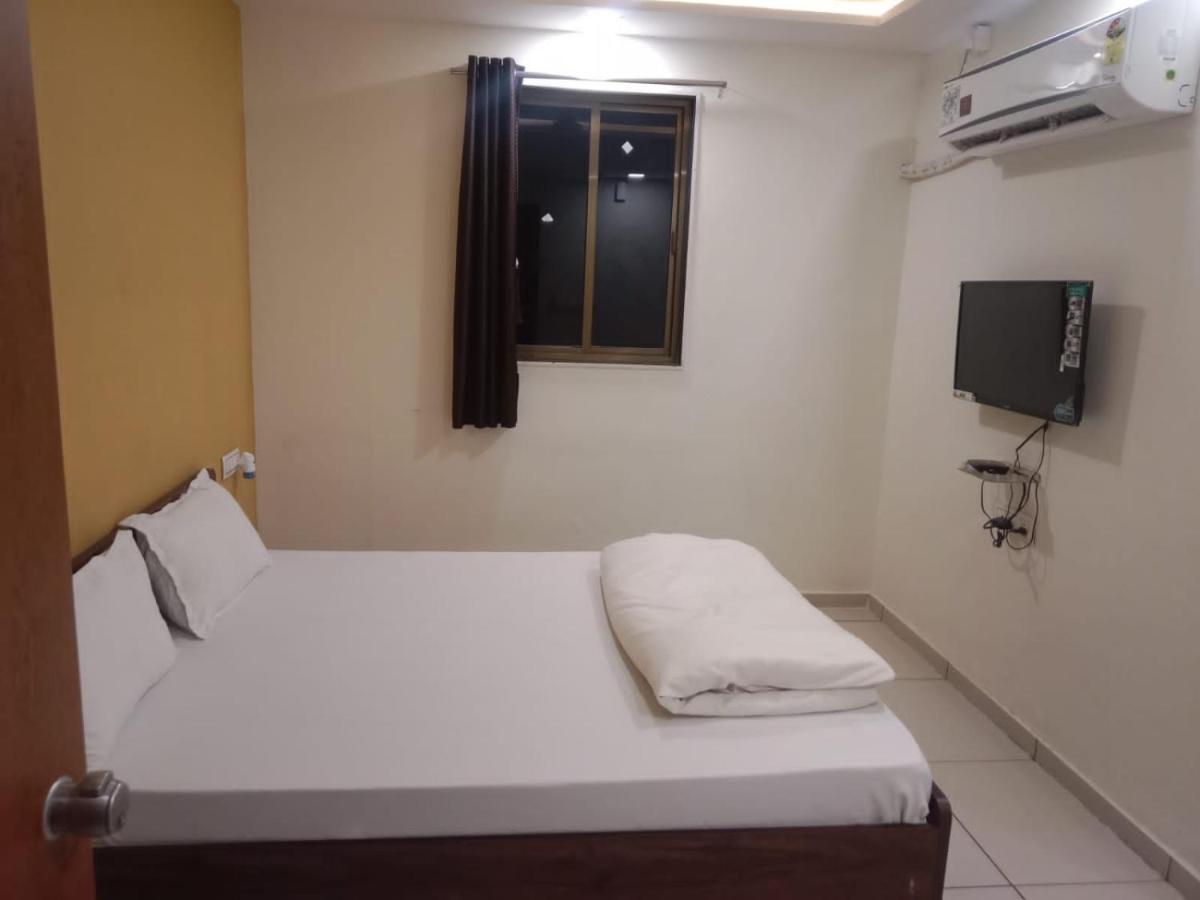 Hotel Shreeji'S Gandhinagar Extérieur photo